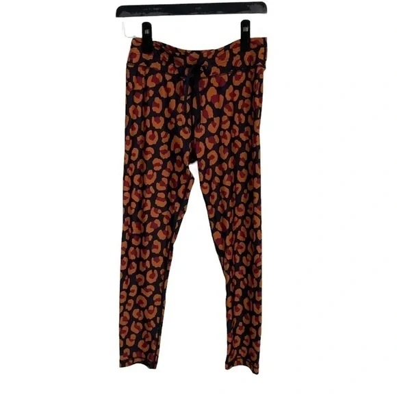 THE UPSIDE Raspberry Leopard High Rise Leggings - Picture 4 of 11